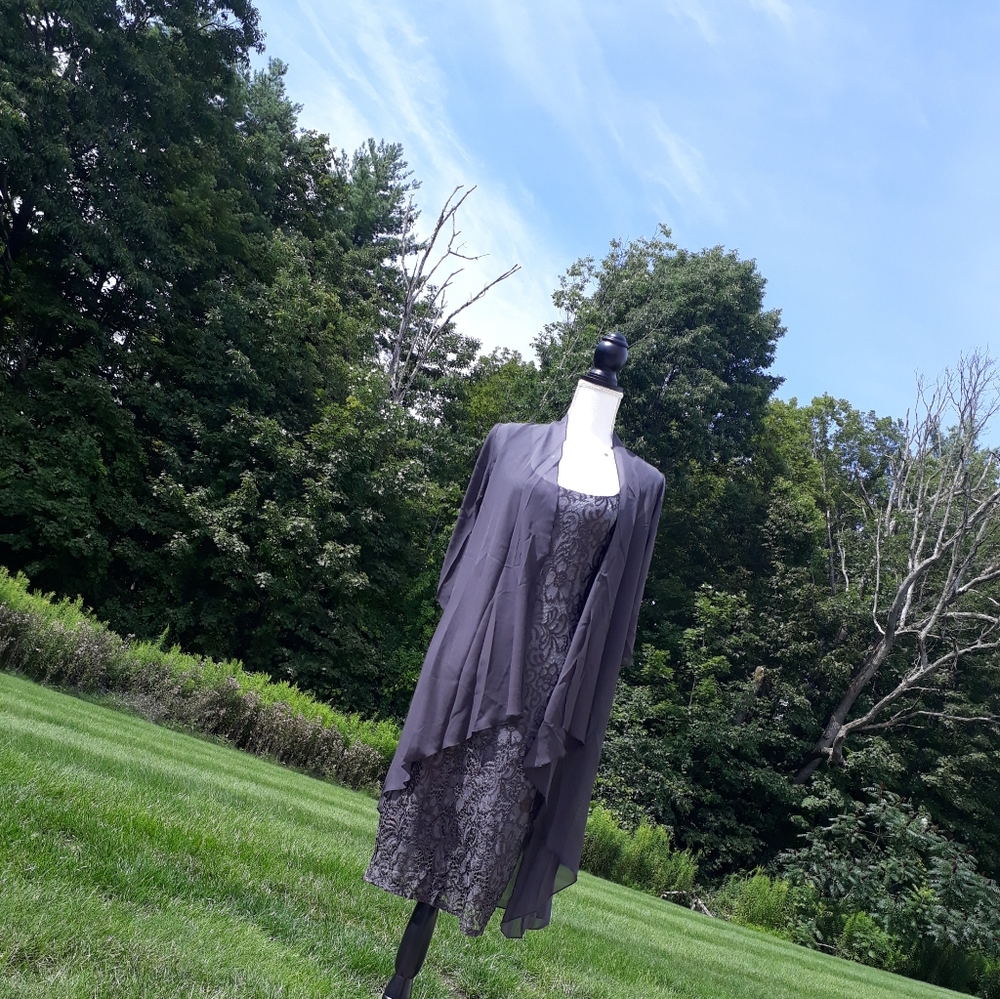 ***FREE W PURCHASE***      Grey Dress w Kimono